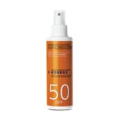 Korres Protector Solar Spray Yogur SPF50 protege tu piel del sol.