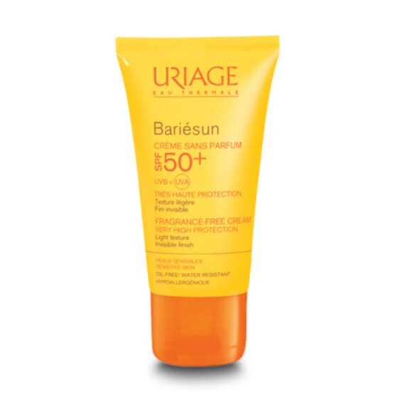 Bariésun Creme Sem Perfume SPF50 protege a pele sensível da cara do sol.