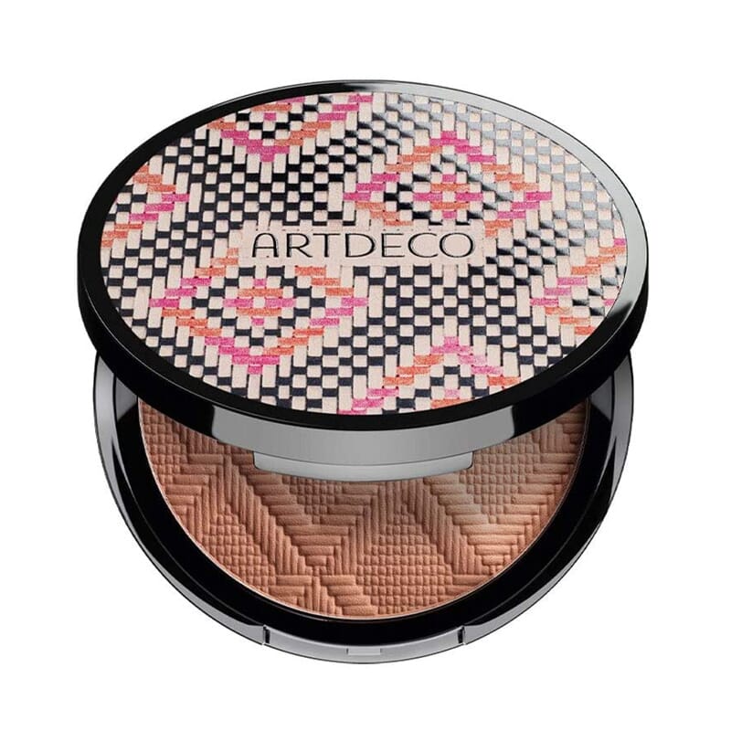 All Seasons Bronzing Powder Summer It Piece