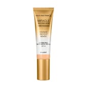 Miracle Touch Second Skin Found SPF 20 #3-Light 30 ml di Max Factor